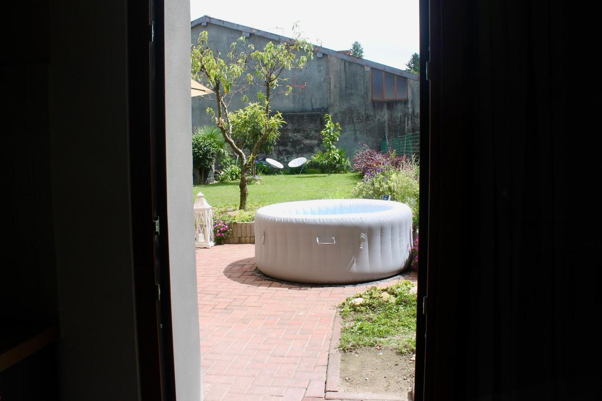 Willa Il Cortile Del Borgo Borgo Ticino Zewnętrze zdjęcie