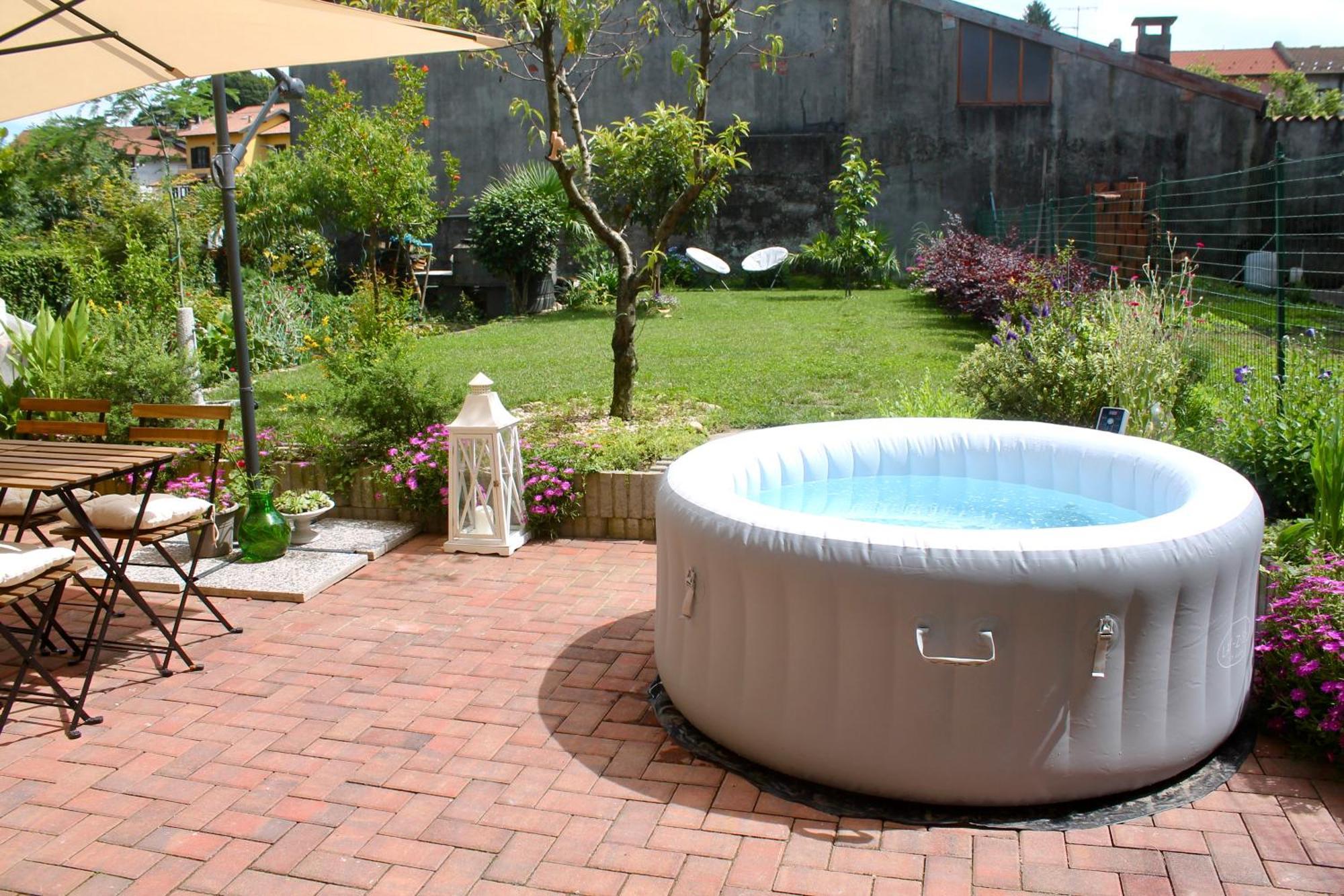 Willa Il Cortile Del Borgo Borgo Ticino Zewnętrze zdjęcie